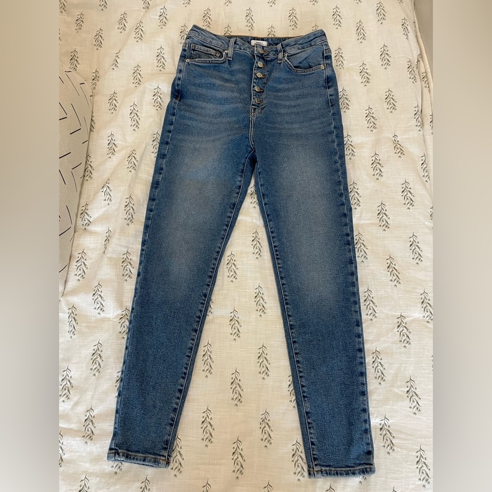 Forever 21 Womens Skinny Jeans. Size 30.